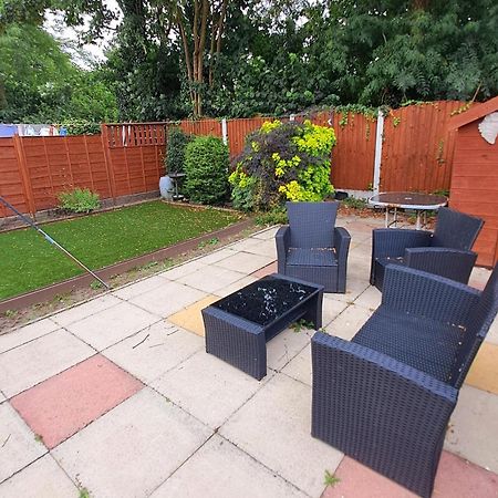 Dalton House - Three Bedroom Property Stretford Free Parking Near The Trafford Centre Manchester Luaran gambar